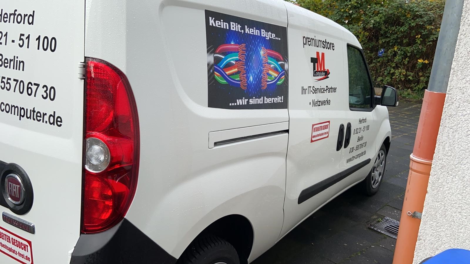 Service-Fahrzeug – Kein Bit, kein Byte – wir sind bereit